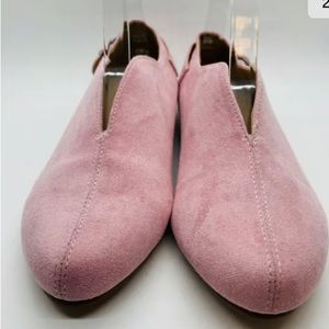 Tinstree size 7 Woman’s pink Ballet Flat Slip on Loafer with buckle. Lagenlook